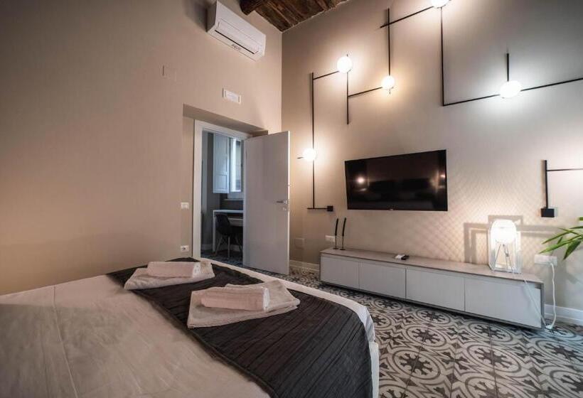 Люкс Deluxe Вид на Море, Palazzo Paladini   Luxury Suites In The Heart Of The Old Town
