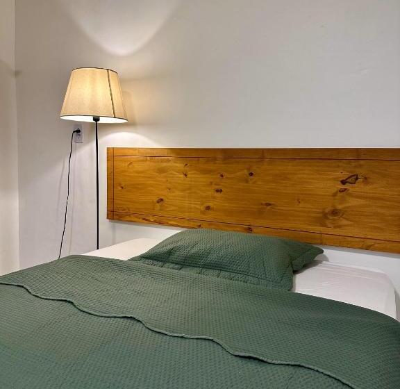 اتاق استاندارد, Gayfriendly Hostel Bsb Airport