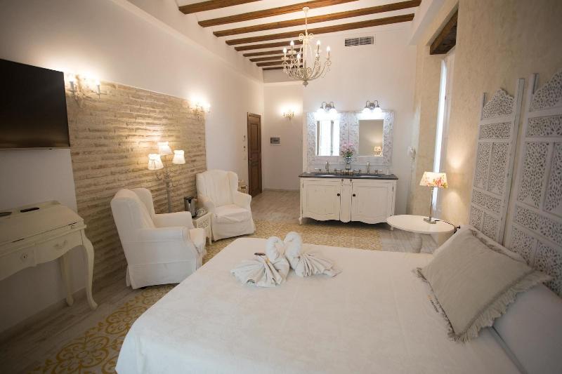 اتاق استاندارد یک نفره, Argantonio