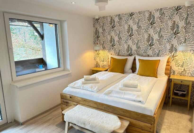 Habitación Estándar con Balcón Vista Jardín, Penzion Pibernik   Adults Only