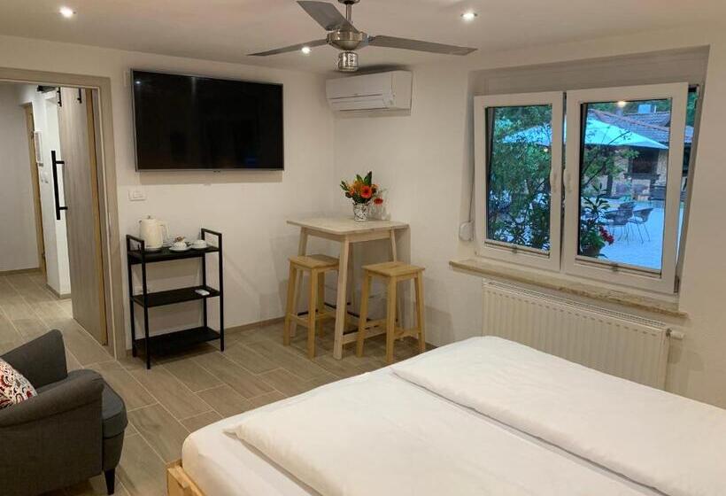 Habitación Comfort Vista Jardín, Penzion Pibernik   Adults Only