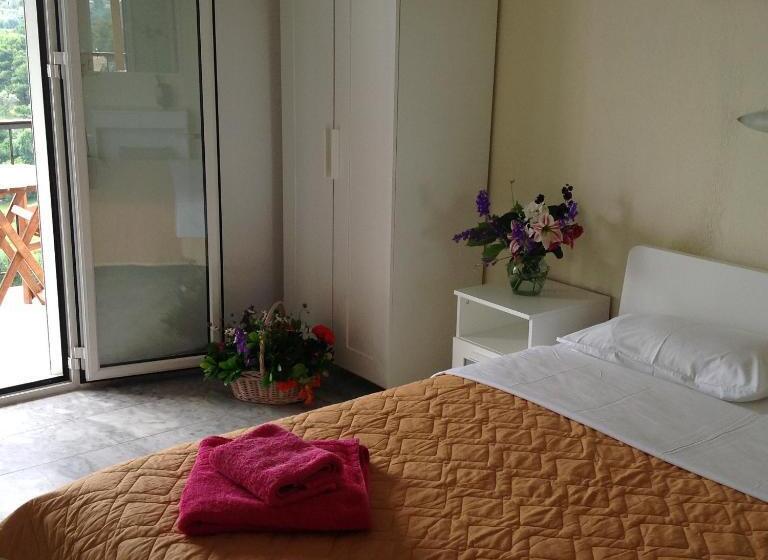 استودیوی استاندارد با چشم‌انداز دریا, Villa Kavourakia