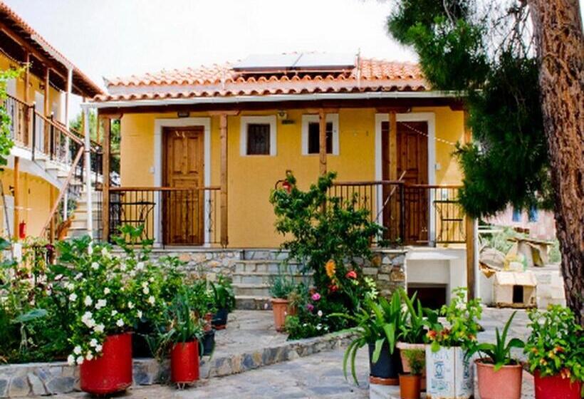 استودیو استاندارد با چشم‌انداز باغ, Villa Kavourakia