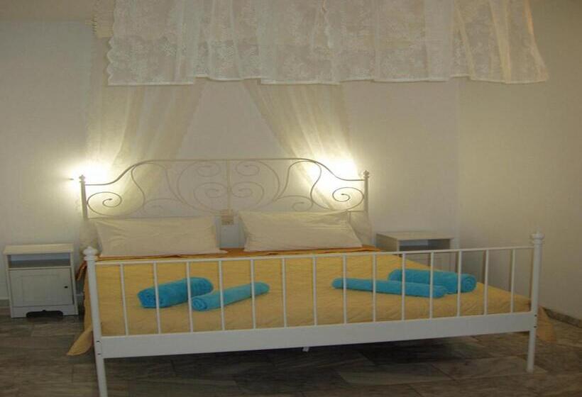 Economy Studio, Villa Kavourakia