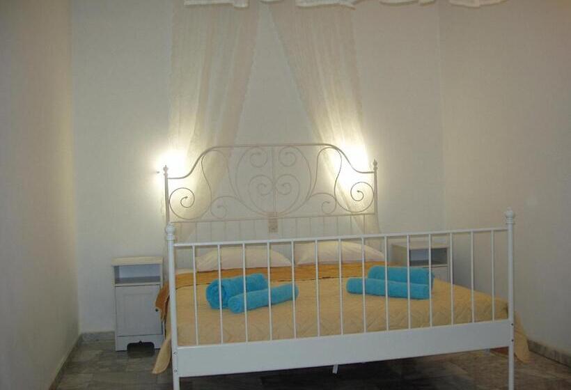 Economy Studio, Villa Kavourakia