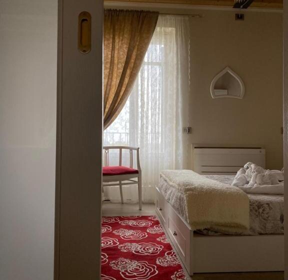 اتاق خانوادگی, Roseto Holidays Azzurro