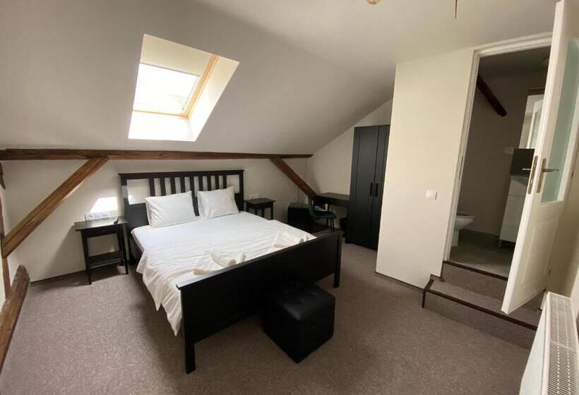 اتاق لوکس, Boutique Rooms With Parking