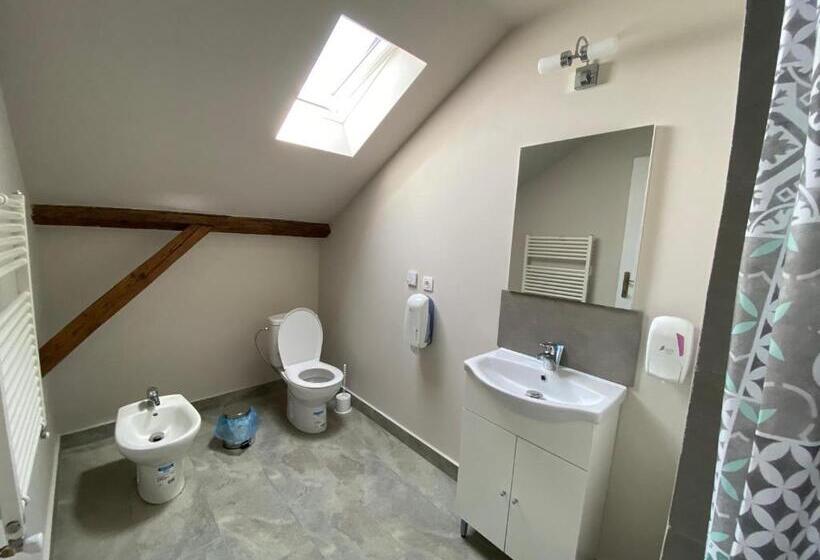 اتاق لوکس سه تخته, Boutique Rooms With Parking