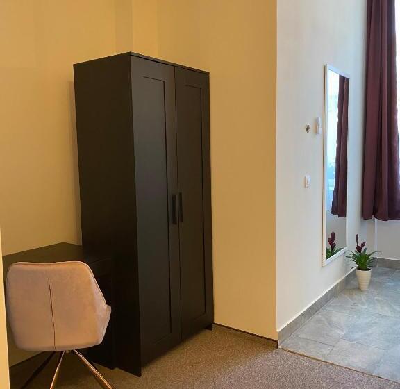 اتاق لوکس خانوادگی, Boutique Rooms With Parking