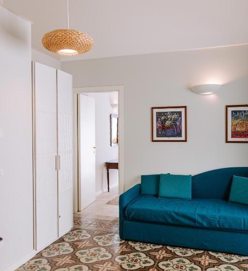 Standard 4-Bettzimmer mit Balkon, Lamare Cucina E Dimore