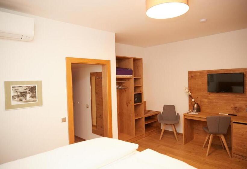 Номер Стандарт, Gasthof Zum Schilling