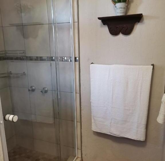 اتاق استاندارد, Mia Hills Guest House