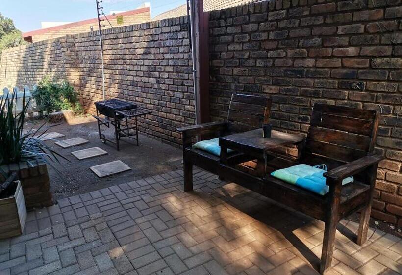 اتاق استاندارد, Mia Hills Guest House