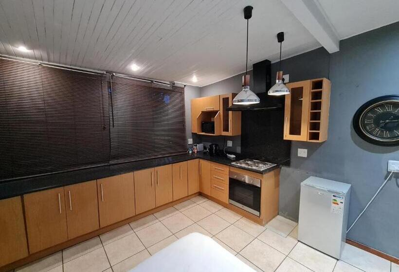 اتاق استاندارد با چشم‌انداز کوهستان, Mia Hills Guest House