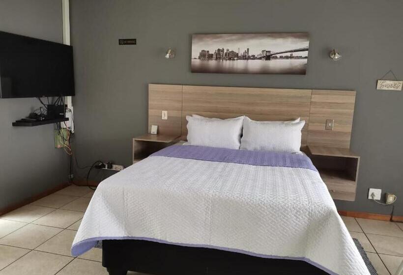 اتاق اکونومی, Mia Hills Guest House