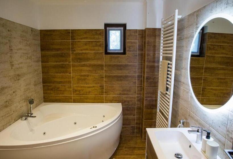 Family Suite, Kukorica Csárda Apartman