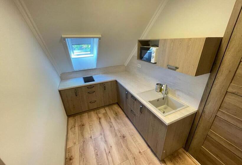 패밀리 룸, Kukorica Csárda Apartman
