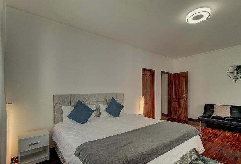 اتاق لوکس, Enchanted Villa