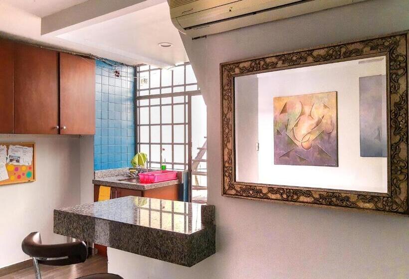 חדר סטנדרט, Hostal En El Centro Lakiwa