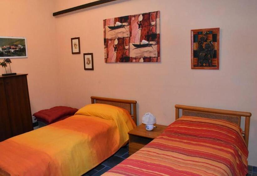 اتاق استاندارد با سرویس بهداشتی مشترک, La Casa Di Enzo