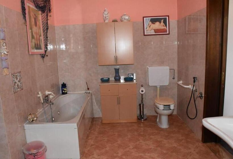 اتاق استاندارد با تخت بزرگ, La Casa Di Enzo