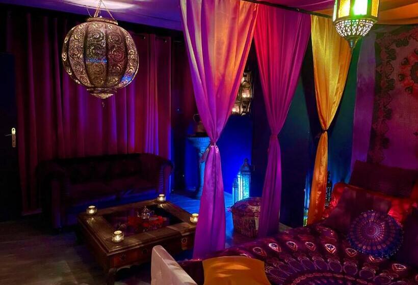 Quarto Deluxe, Loveroom21
