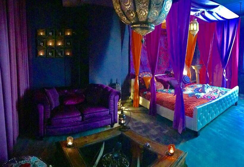 Номер Deluxe, Loveroom21