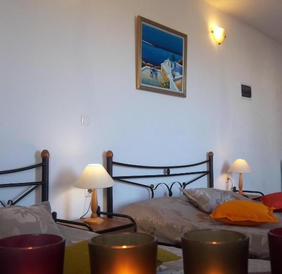 اتاق استاندارد سه نفره, Agapi Villas