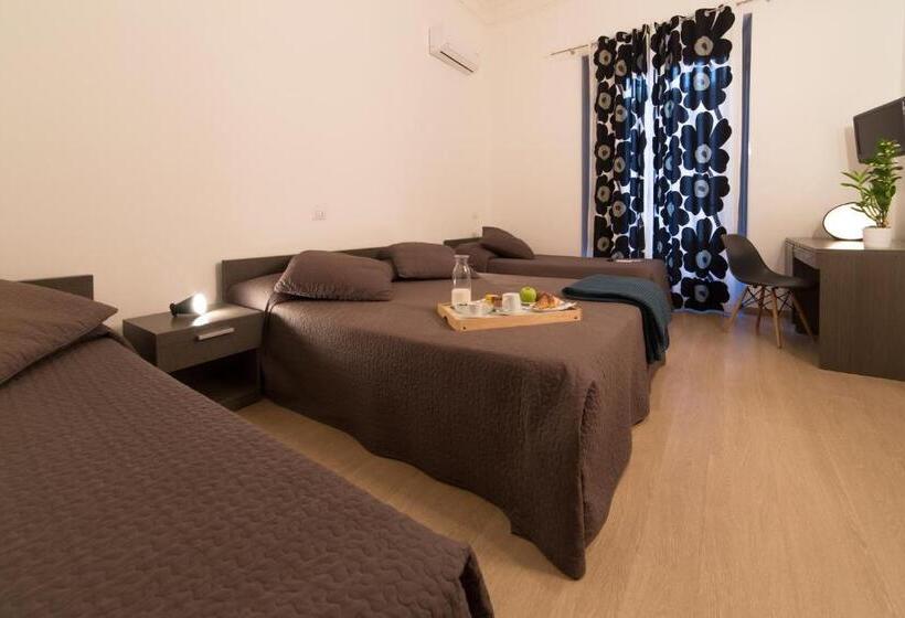 اتاق سوپریور خانوادگی, Suite Inn Catania