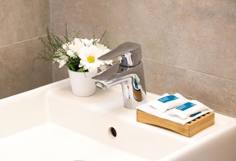 اتاق استاندارد, Suite Inn Catania