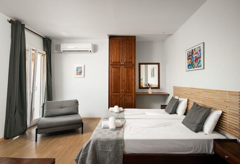 스탠다드 스튜디오, Folies Corfu Town Hotel Apartments