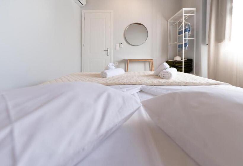 스탠다드 스튜디오, Folies Corfu Town Hotel Apartments
