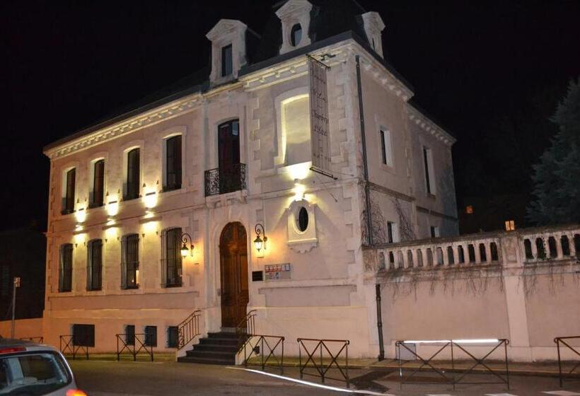 Классический Номер, Demeure Saint Louis Historic Manor, City 700m, Parking, Wifi, Electrical Terminal
