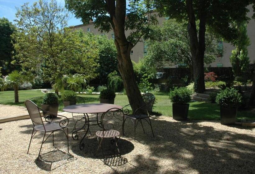 Классический Номер, Demeure Saint Louis Historic Manor, City 700m, Parking, Wifi, Electrical Terminal