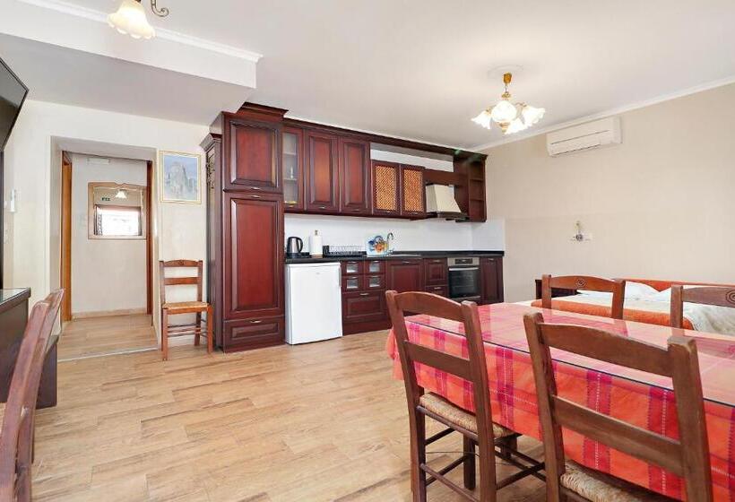 Апартаменты 1 Спальня, Alsos House