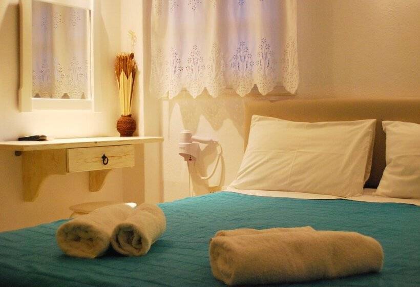 اتاق عادی, Aretousa Villas
