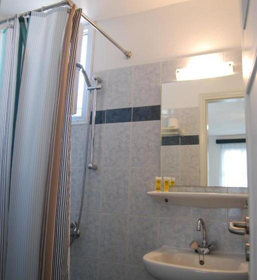 استودیوی استاندارد, Aretousa Villas