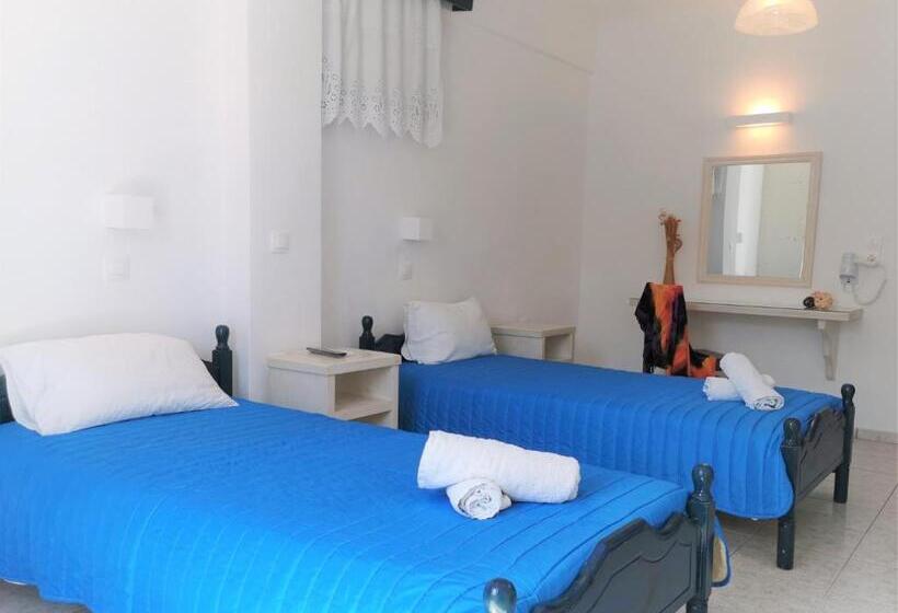 اتاق اکونومی, Aretousa Villas