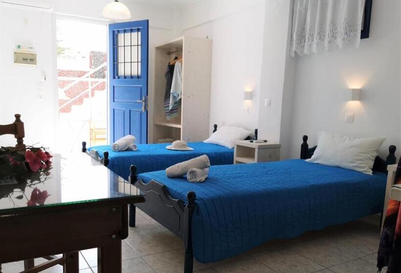 اتاق اکونومی, Aretousa Villas
