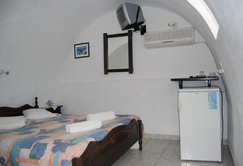 اتاق استاندارد یک نفره, Aretousa Villas