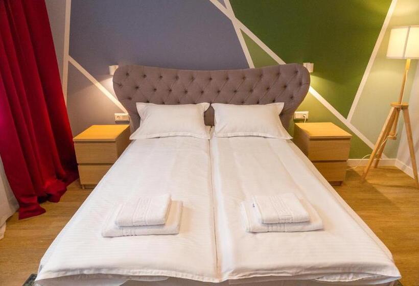 اتاق استاندارد, H11 Downtown Apartments