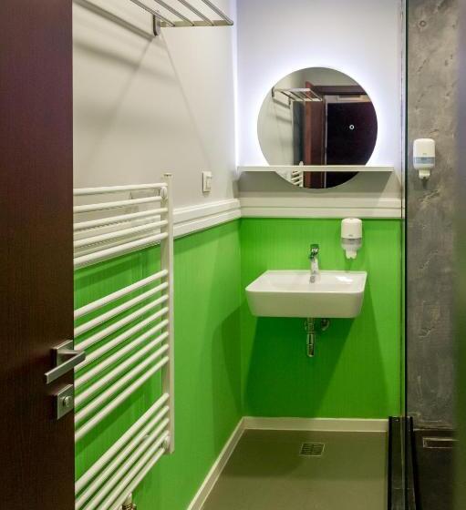 اتاق استاندارد سه نفره, H11 Downtown Apartments