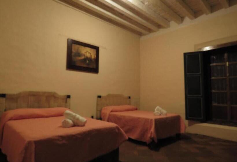 اتاق لوکس, Antigua Hacienda Metepec