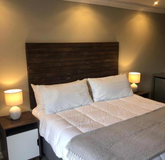 Апартаменты 1 Спальня, White Sands Self Catering Units