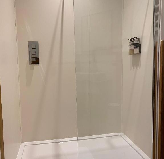 Люкс Deluxe Кровать Кинг, The Fig Tree Markinch