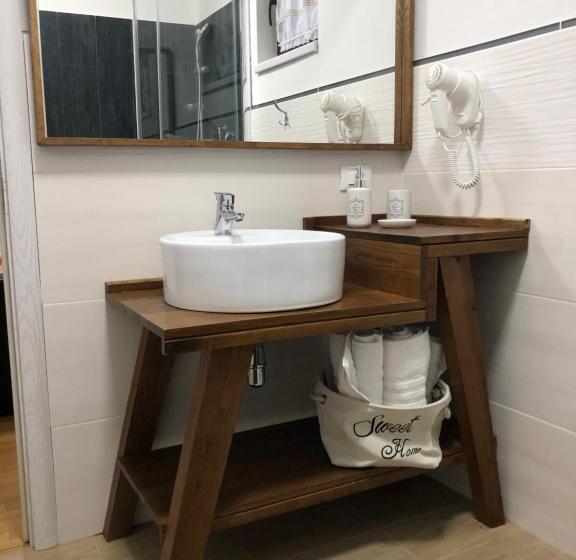 اتاق لوکس سه تخته, Vila Loft Cube