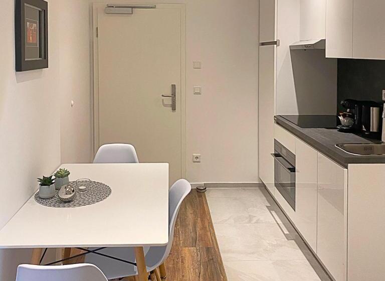 آپارتمان راحتی 1 خوابه, Nurban Apartments Oldtown