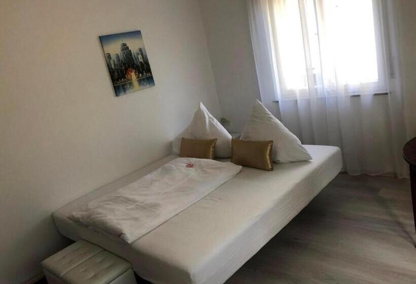 Номер Стандарт, Haus Mit Herz Und Garten