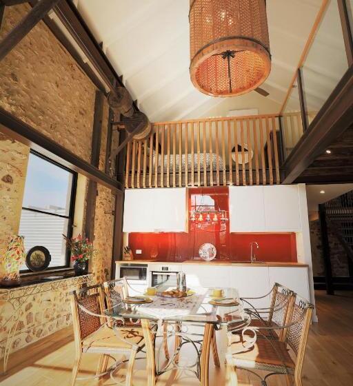스탠다드 룸 킹사이즈 침대, The Old Chaff Mill Organic Vineyard Retreat