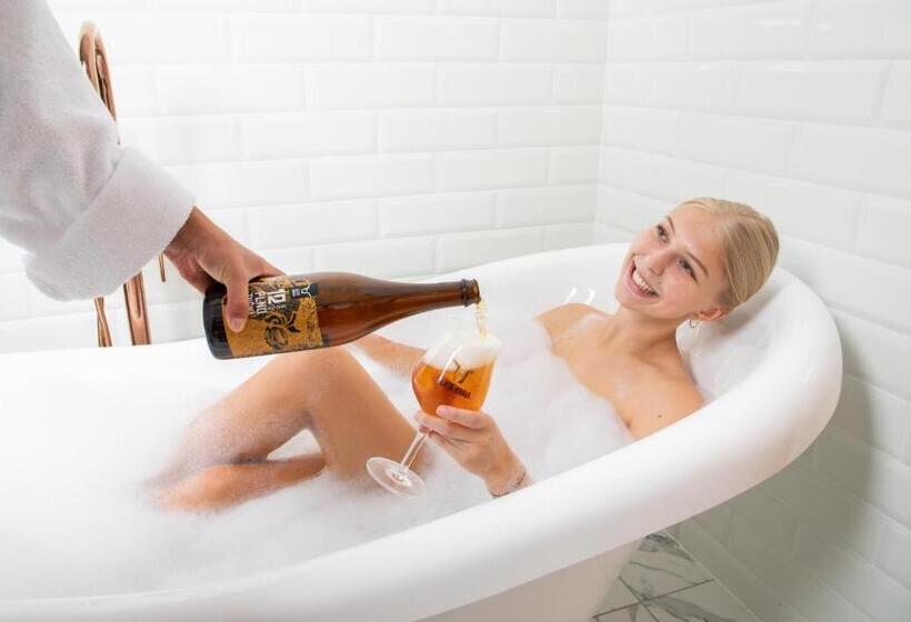 Номер Deluxe с Балконом, Pivni